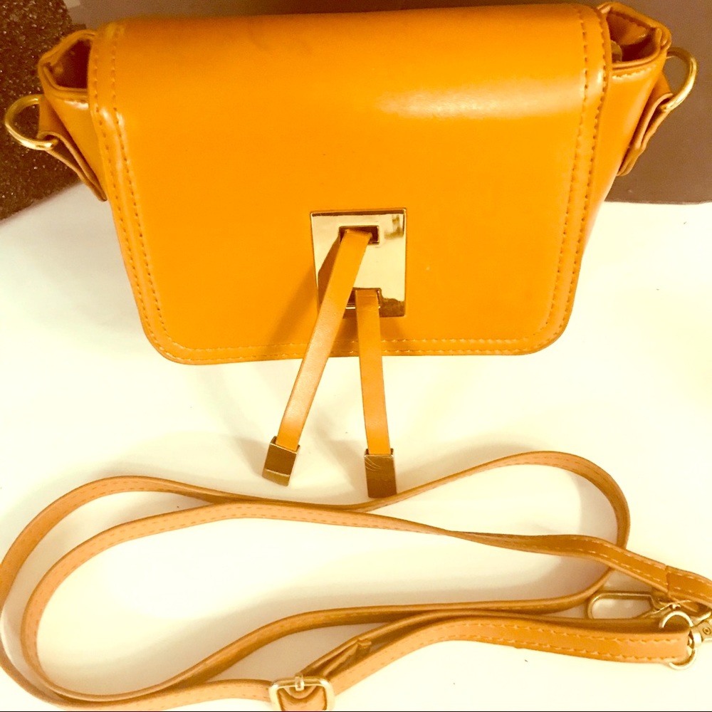 Handbag 😗